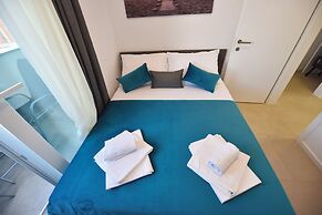 Pool Apartments & Rooms Mare