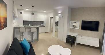 Pool Apartments & Rooms Mare
