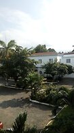Cul-De-Sac Crib