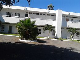 Cul-De-Sac Crib