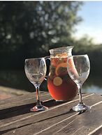 The Dog & Doublet Inn