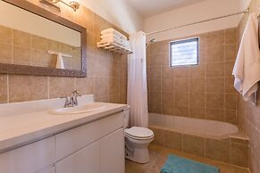 Coralito Bay Suites & Villas