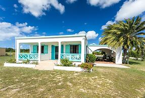 Coralito Bay Suites & Villas