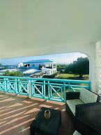 Coralito Bay Suites & Villas