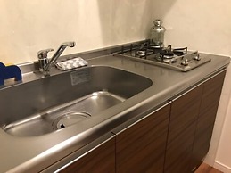 Local Hakata Apartment