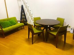 Local Nakasu Apartment
