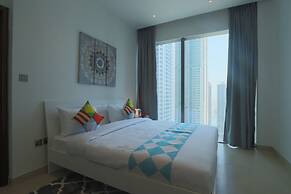 OYO Home 258 1BHK Marina Gate 2