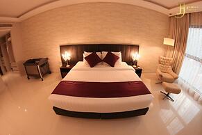 The Jewel Hotel