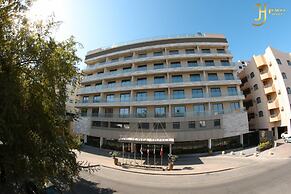 The Jewel Hotel