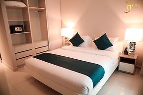 The Jewel Hotel