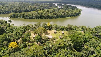 Huitoto Lake Lodge