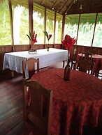 Huitoto Lake Lodge