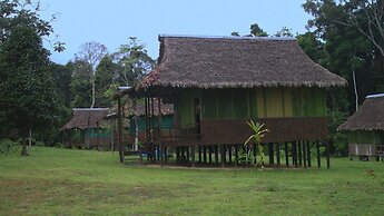 Huitoto Lake Lodge