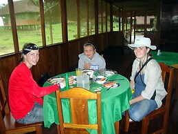 Huitoto Lake Lodge
