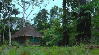 Huitoto Lake Lodge