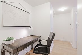 Sterling Suites - Financial District