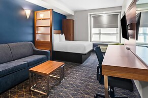 Park Inn by Radisson, Kelowna