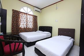 OYO 89819 Raz Hotel Kelulut