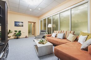 GM Apartment Leontievskii 6 bld 2