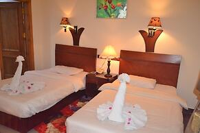 Green Desert Hotel