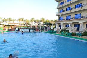 Green Desert Hotel