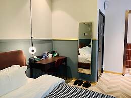 LIA HOTEL