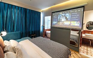LIA HOTEL