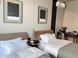 LIA HOTEL