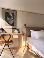 LIA HOTEL