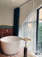 LIA HOTEL