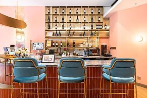 LIA HOTEL