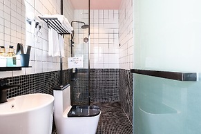 LIA HOTEL