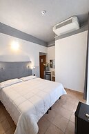 Noah Beach Hotel