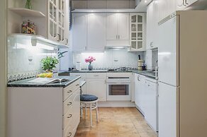 GM Apartment Staropimenovskii 16