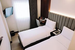 Deka Hotel Surabaya HR Muhammad