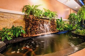 Thai Modern Resort & Spa