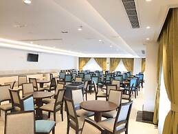Zaha Al Madina Hotel