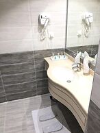 Zaha Al Madina Hotel