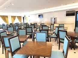 Zaha Al Madina Hotel