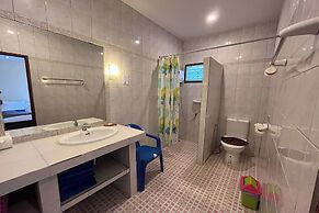 Ginis Beach Resort