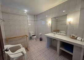 Ginis Beach Resort