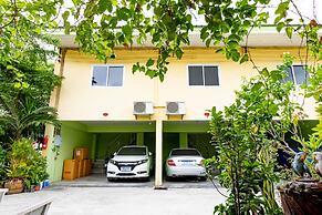 Tonrak Apartment