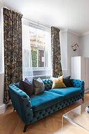 Beautiful 2 Bedroom Garden flat