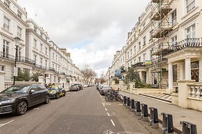 Beautiful 2 Bedroom Garden flat