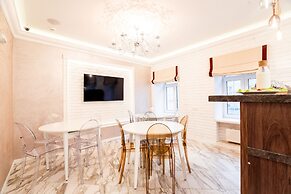Guest House 16-8