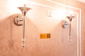 Guest House 16-8