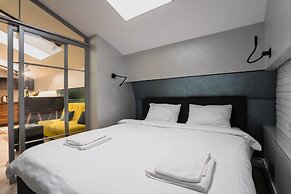 Guest House 16-8