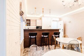 Guest House 16-8