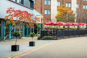 Radisson RED Hotel London Heathrow