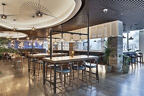 Radisson RED Hotel London Heathrow